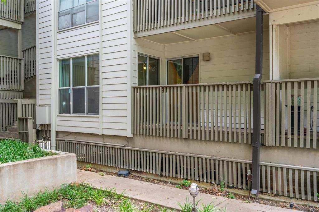 River Oaks Condos - Residential