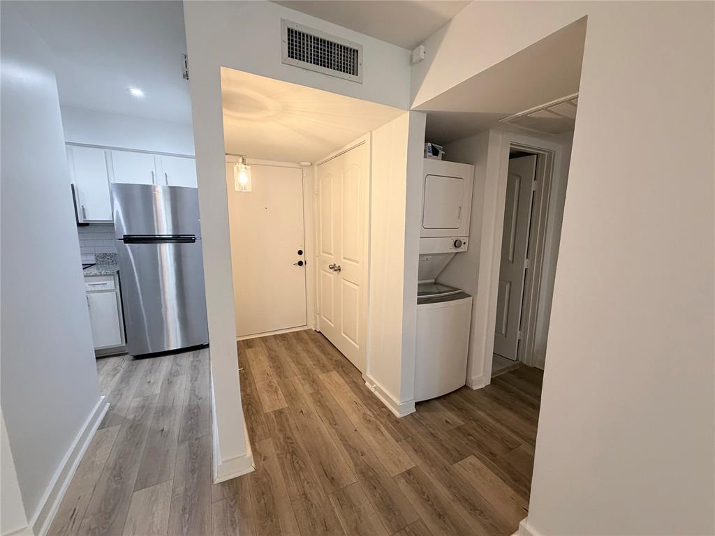 River Oaks Condos - Residential