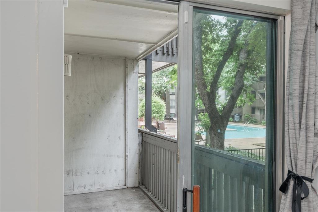 River Oaks Condos - Residential