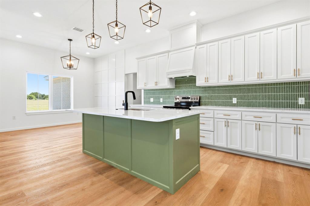Hawleywood Square - Residential
