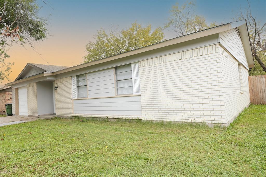 Freeway East Rev - Residential