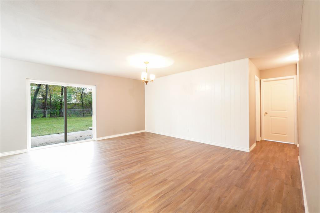 Freeway East Rev - Residential