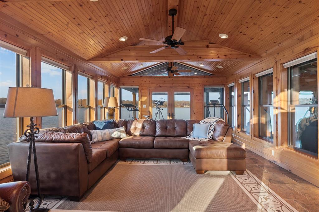 Lands End - Residential