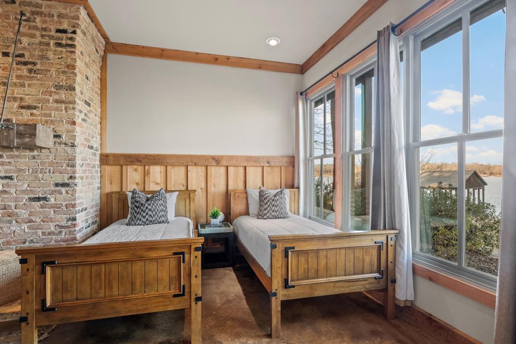 Lands End - Residential