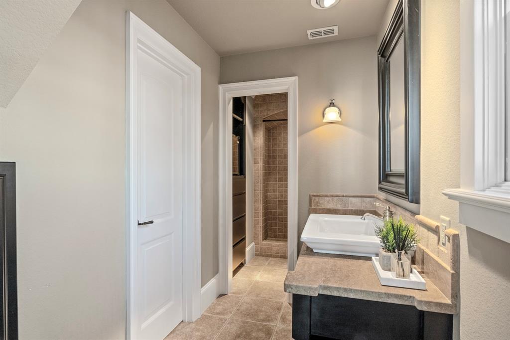 Lands End - Residential