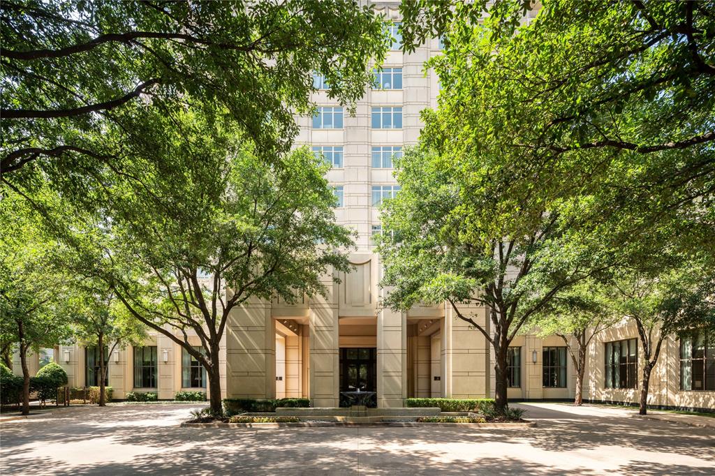 Updated penthouse at The Ritz-Carlton Residences Dallas with 12-ft ceilings, sweeping 180° views, and an 891 sq ft terrace designed for elevated entertaining. Grand foyer opens to expansive great room and dining, seamlessly connected to the terrace, with three fireplaces and refined finishes throughout. Chef’s island kitchen flows to a sunlit family room framed by a wall of windows and fireplace. Primary suite is a true retreat with fireplace and marble bath featuring garden tub, separate shower, dual water closets, and walk-in closet. Oversized secondary suite offers ensuite bath with separate tub and shower plus walk-in closet. Unmatched 5-star amenities include award-winning dining, full-service spa, concierge, valet, room service, resort-style pool, fitness center, and private dog park. Three reserved parking spaces complete the offering.