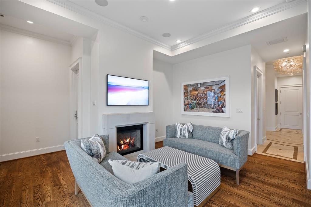 Residences - Residential