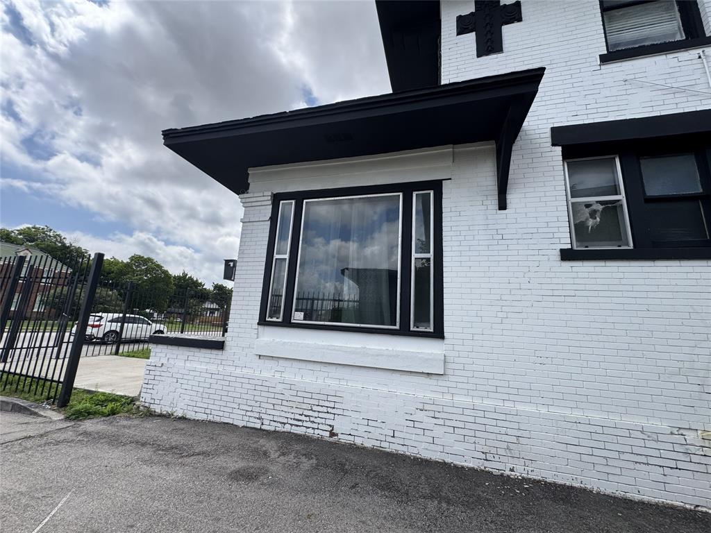 South Hemphill Heights Add - Commercial Sale