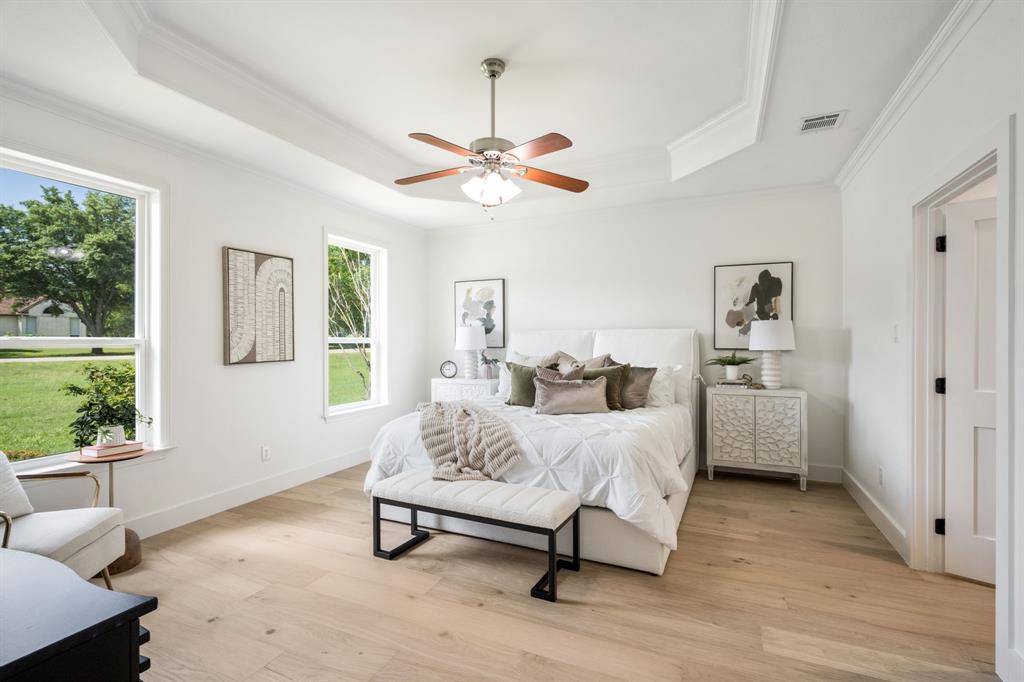 Emerald Sound At Lake Lewisvil - Residential
