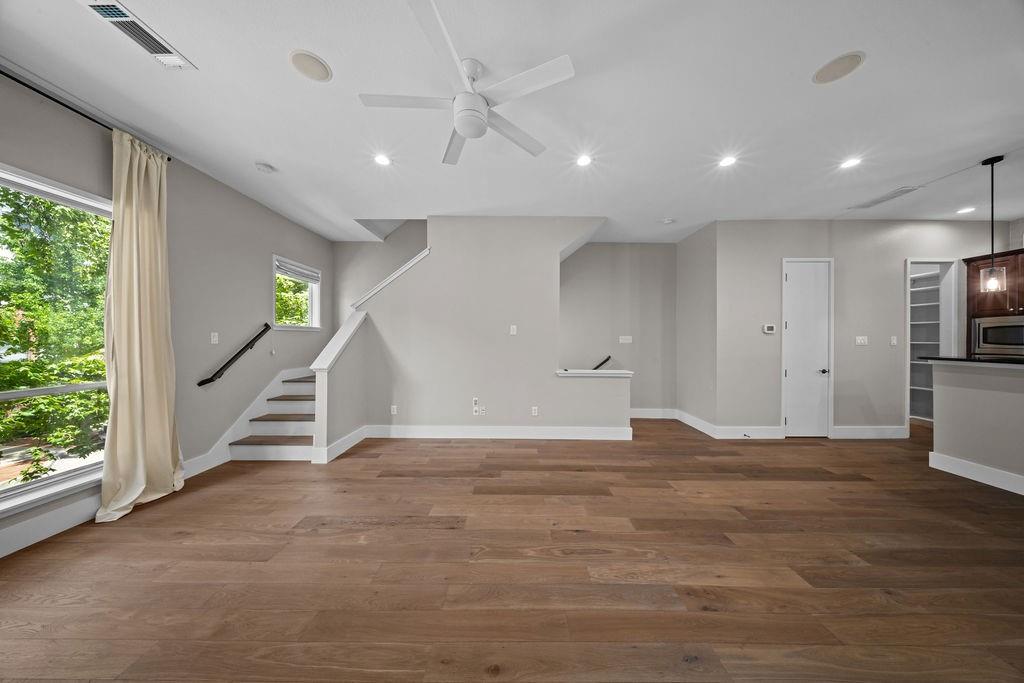 Sudance Row State Thomas - Residential