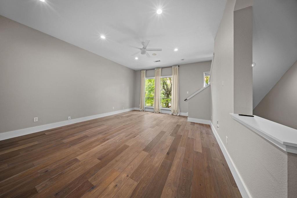 Sudance Row State Thomas - Residential
