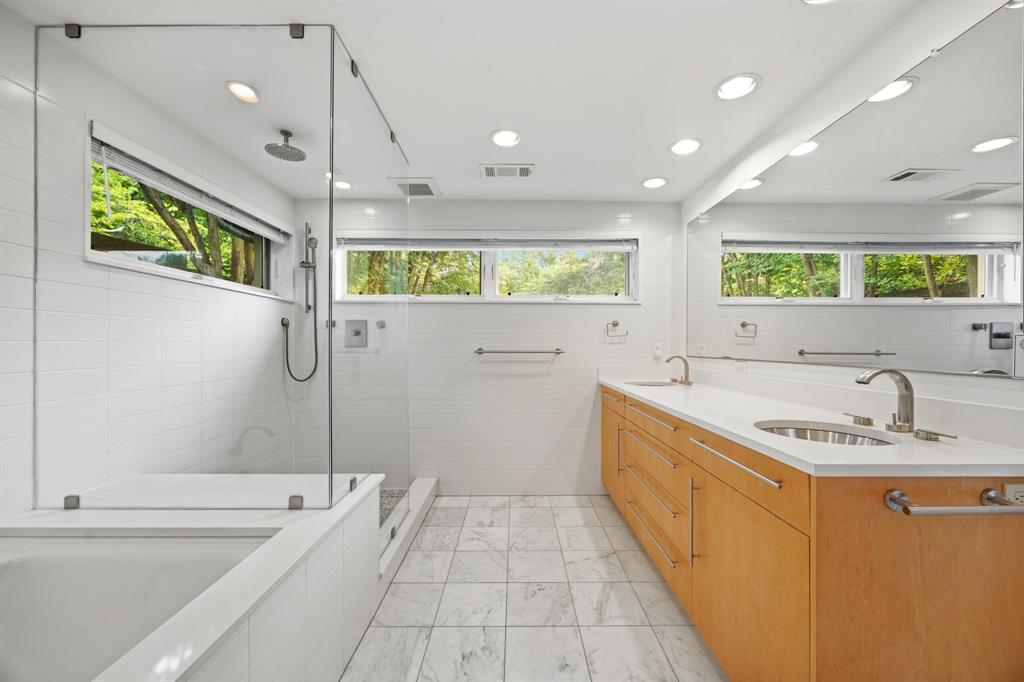 Casa Linda Estates - Residential