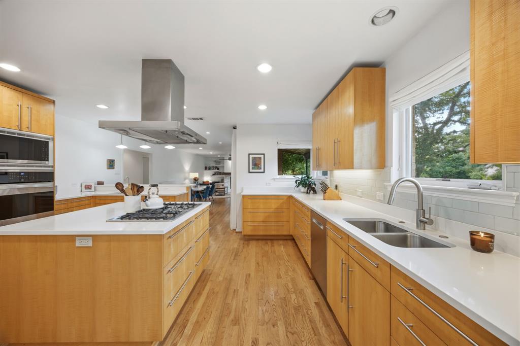 Casa Linda Estates - Residential