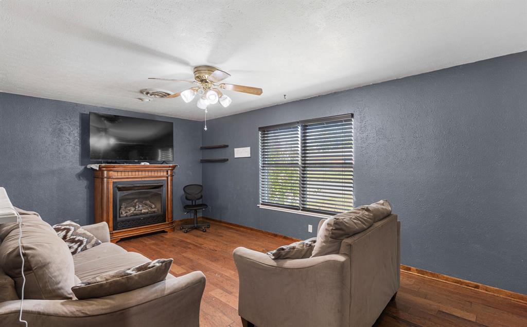 Country Hills Estate - Residential