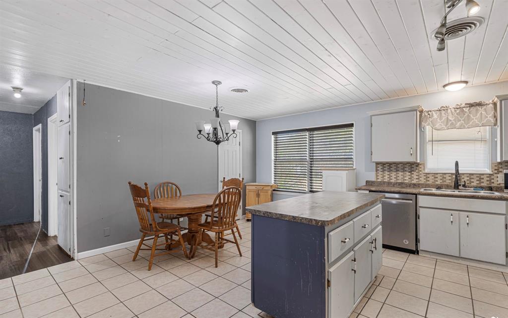 Country Hills Estate - Residential