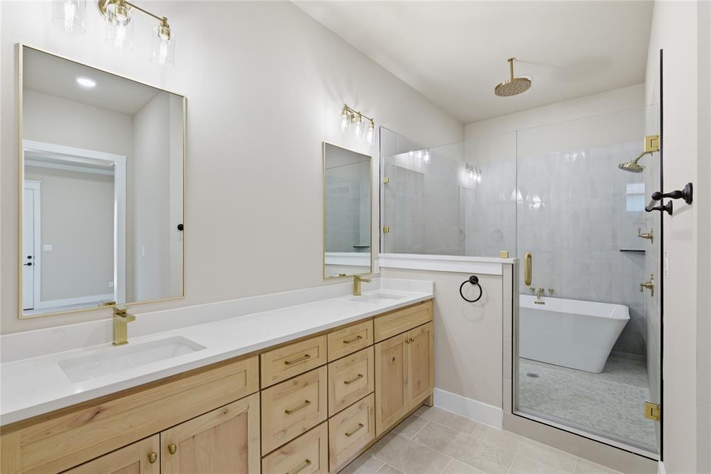 Lincoln Pointe - Residential