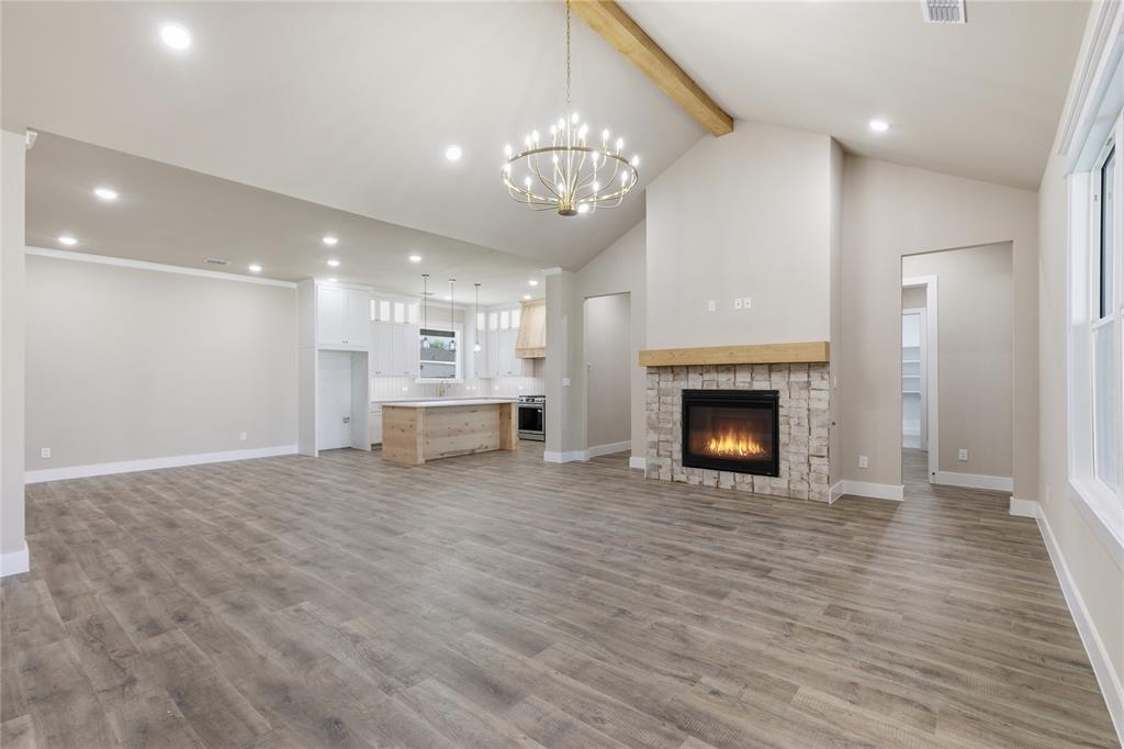 Lincoln Pointe - Residential