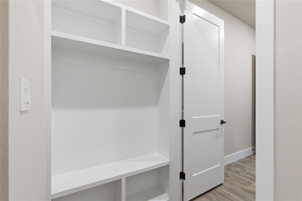 Lincoln Pointe - Residential