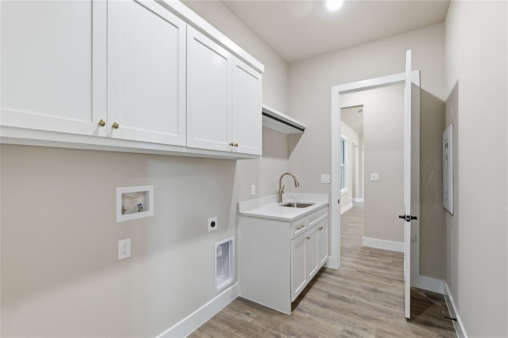 Lincoln Pointe - Residential