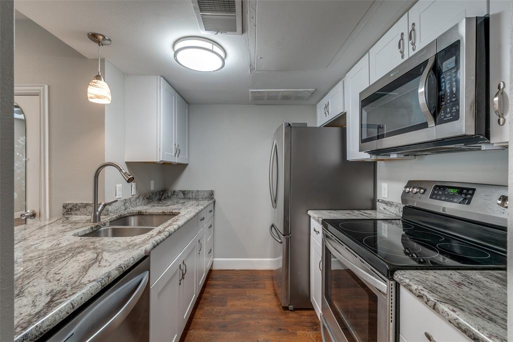 Hill On Park Lane Condo - Residential