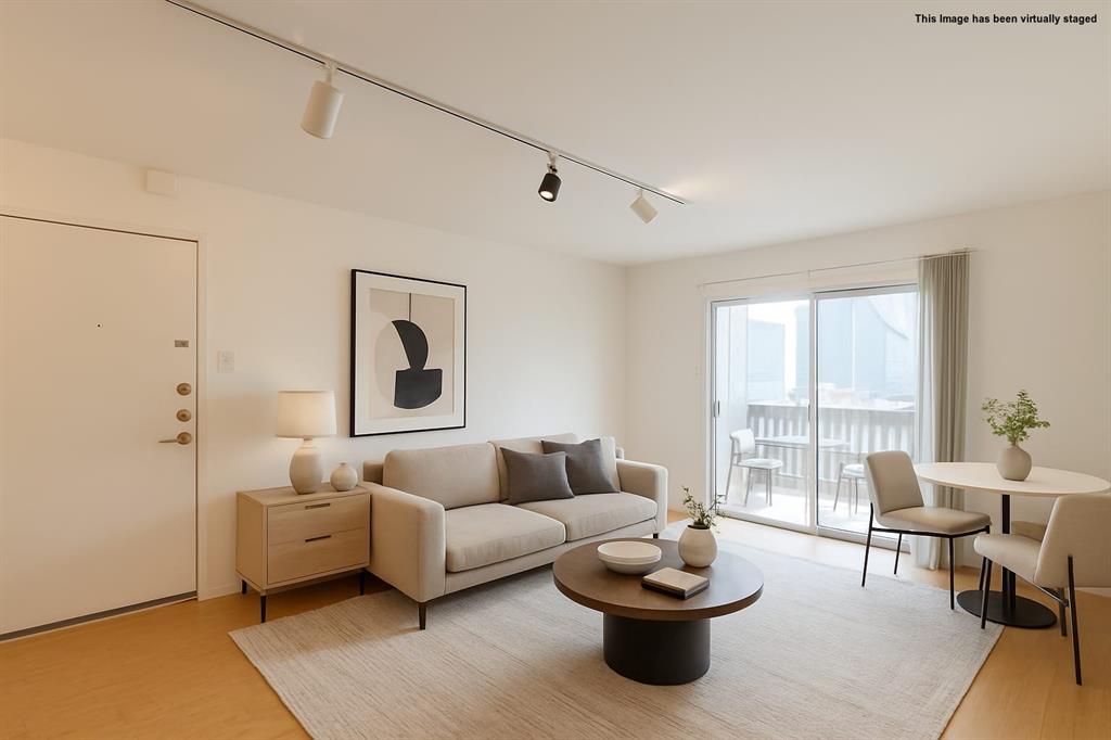 River Oaks Condos - Residential