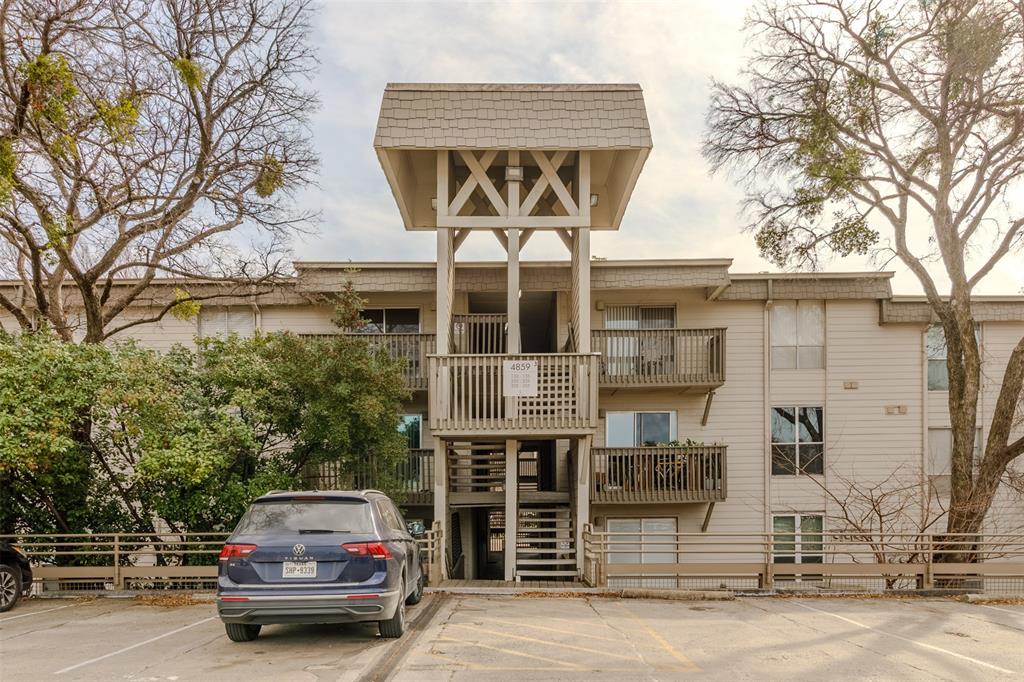 River Oaks Condos - Residential