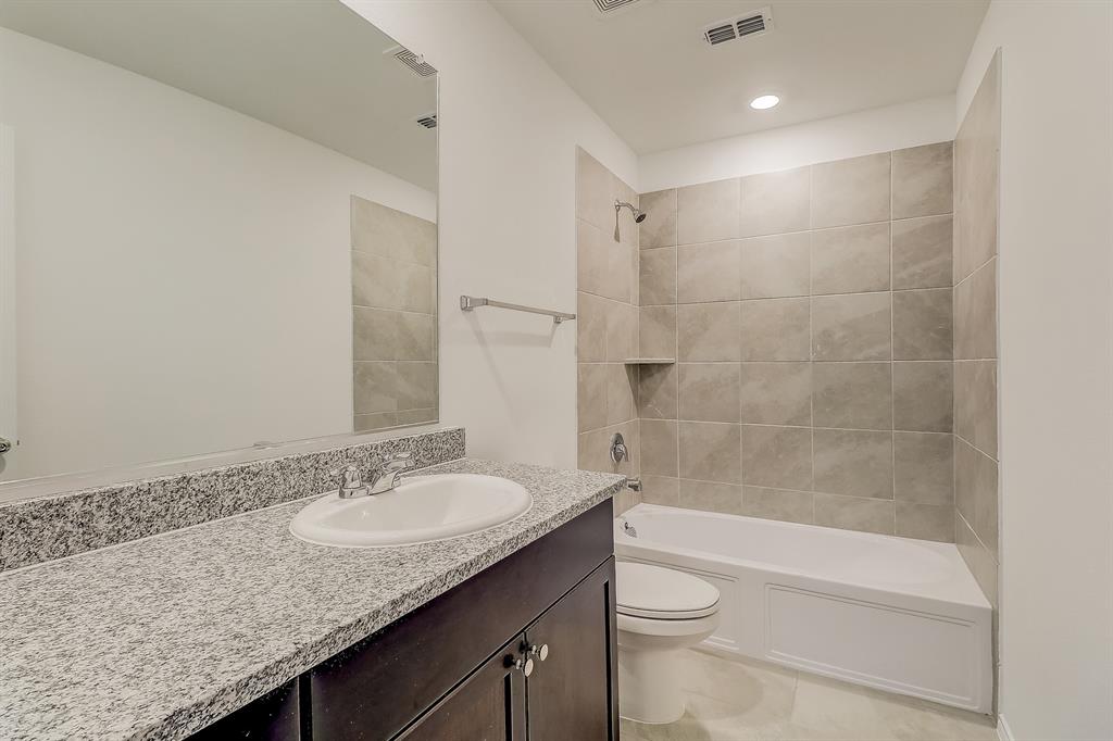 Trinity Crossing - Residential Lease
