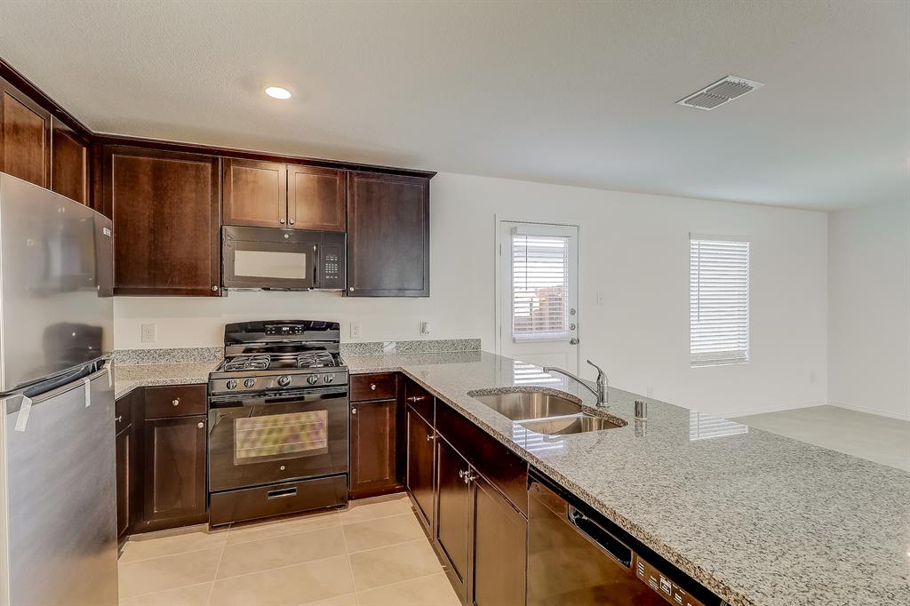 Trinity Crossing - Residential Lease