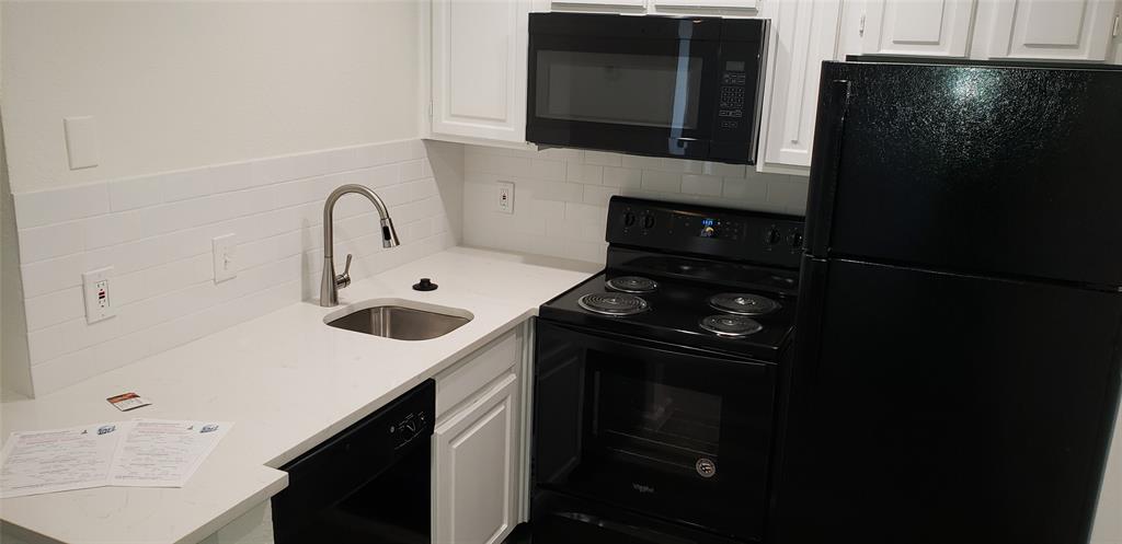 Arlington Oaks Condo - Residential