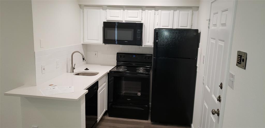 Arlington Oaks Condo - Residential