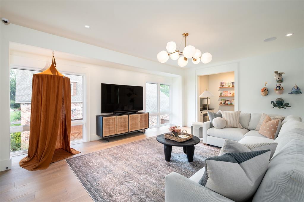 Preston Royal Rev - Residential