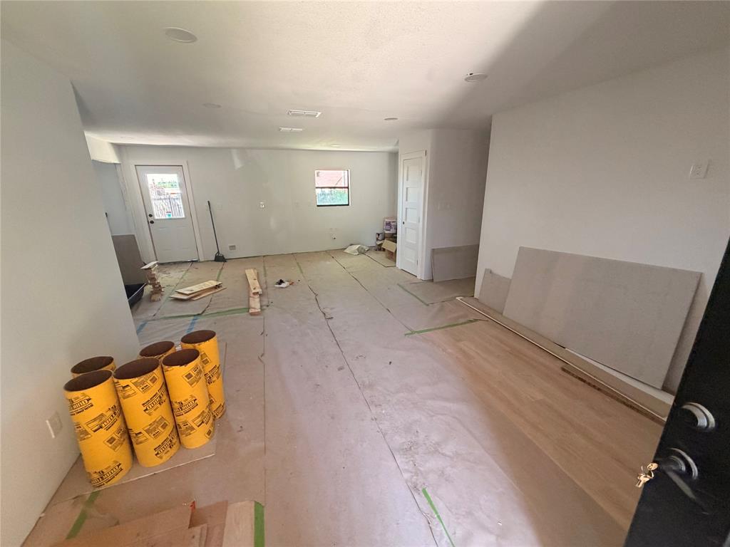 Cloverdale 01 - Residential