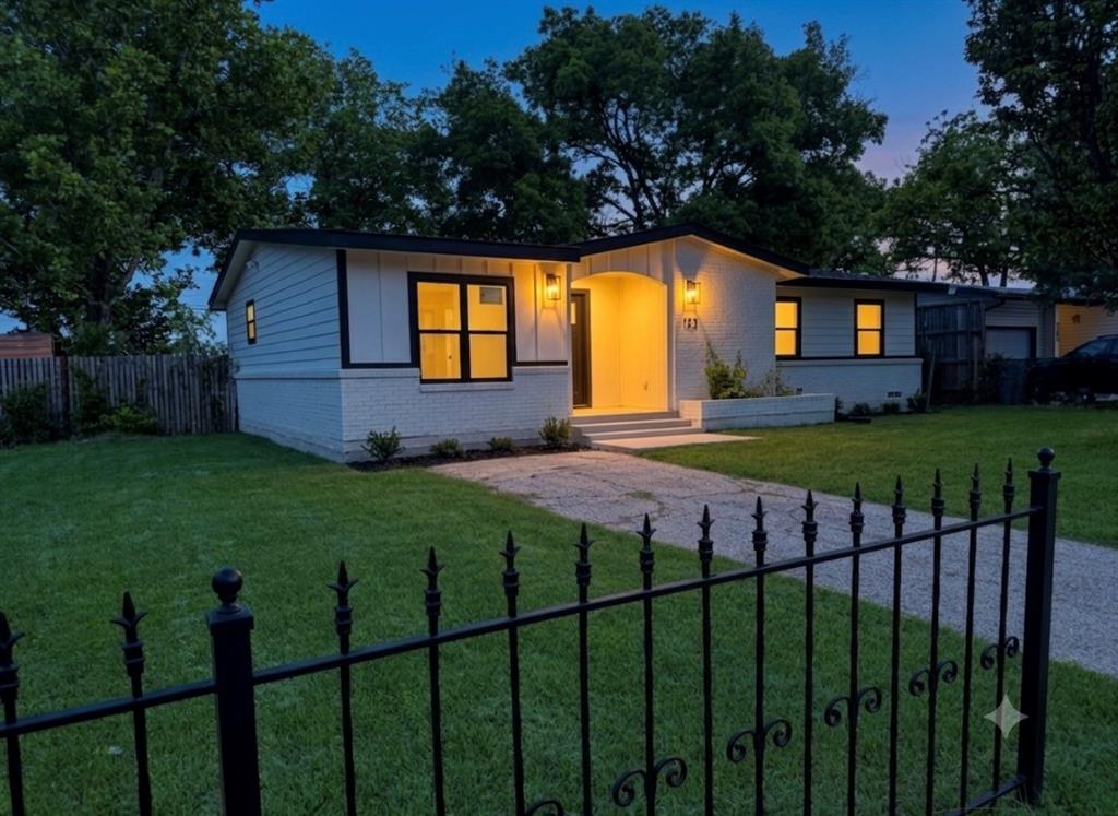 Cloverdale 01 - Residential