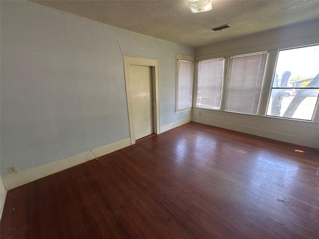 Carroll Park - Residential Income