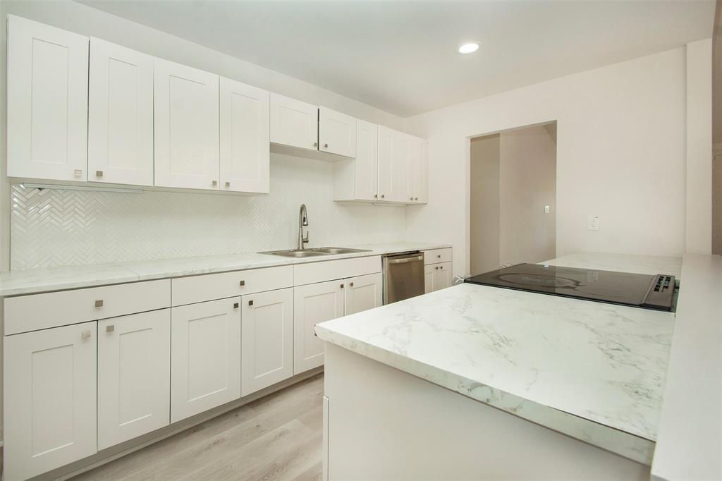 Royalhaven Rev - Residential