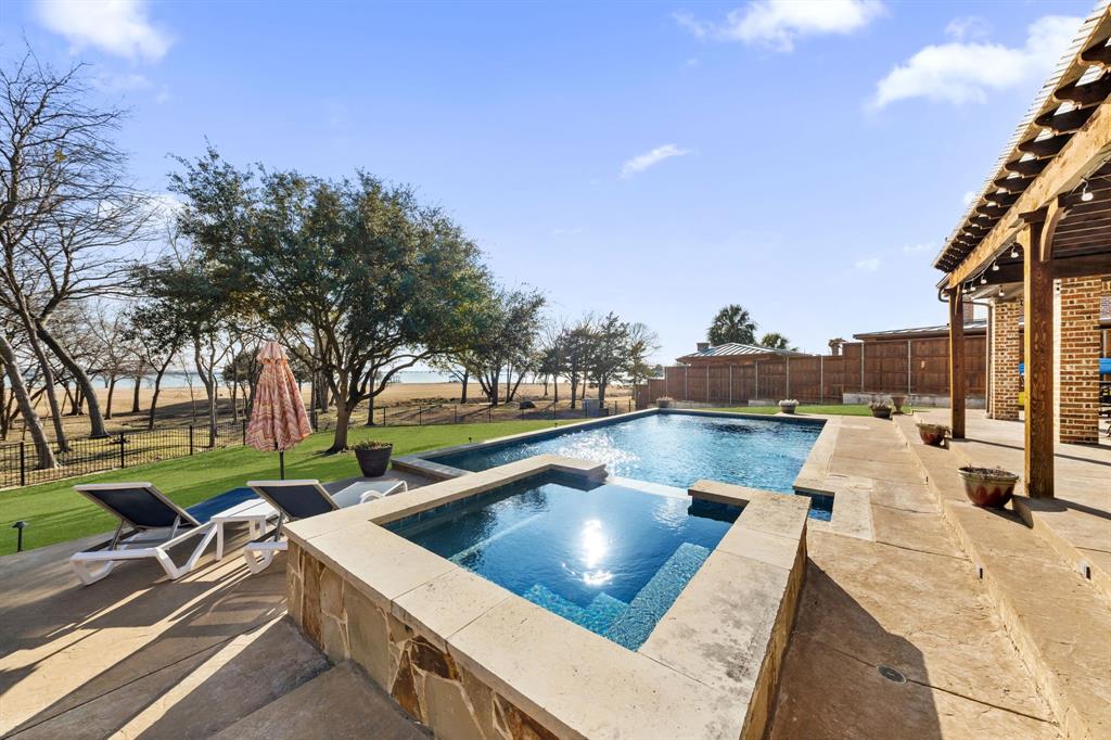 Hillcrest Shores Ph Three - Residential