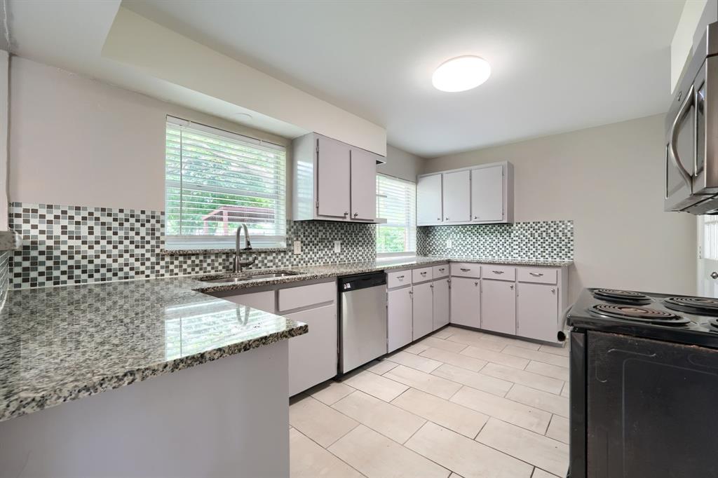 Country Club Park 01 - Residential