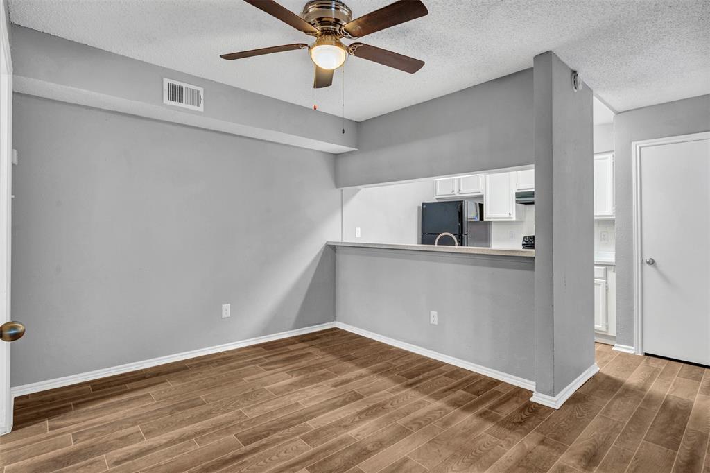 Springtree Crossing Condos - Residential