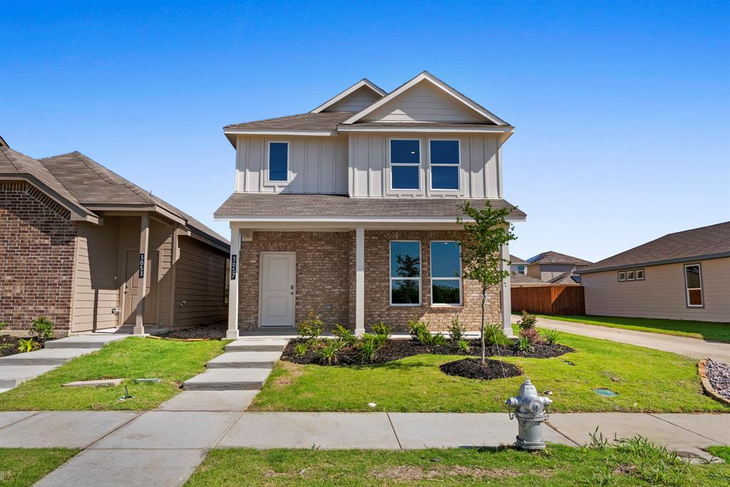 5% lender incentive offered with the use of the seller’s in-house lender, Homeward Mortgage! Incentive may be used towards buyer closing costs and or rate buy-down, subject to lender approval and buyer qualification.
The Acorn floorplan – This well-designed single-story home offers a functional and modern layout ideal for everyday living. The home features an open-concept design where the kitchen, dining area, and family room flow seamlessly together, creating a comfortable and inviting space for both entertaining and daily use. The kitchen is thoughtfully arranged with ample cabinetry, generous counter space, and a layout that allows for easy interaction with the main living areas. The private owner’s suite is tucked away at the rear of the home, offering a quiet retreat complete with an en-suite bathroom and a spacious walk-in closet. Two secondary bedrooms are located toward the front of the home, providing flexibility for family members, guests, or a home office setup. Large windows allow natural light to fill the living areas, enhancing the bright and welcoming atmosphere throughout. Step outside to enjoy the backyard space, perfect for relaxing or creating your own outdoor retreat. This home offers a great combination of efficiency, comfort, and modern design in a growing and convenient location.