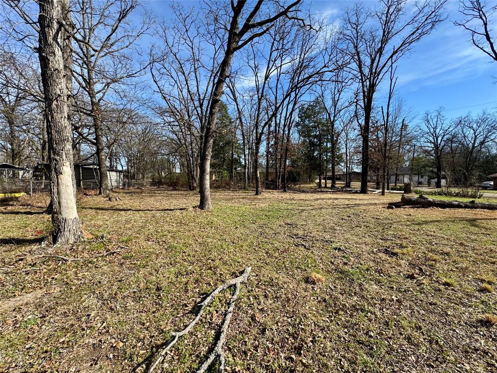 Beautiful Lot in town! Buy one or both! Nice neighborhood.