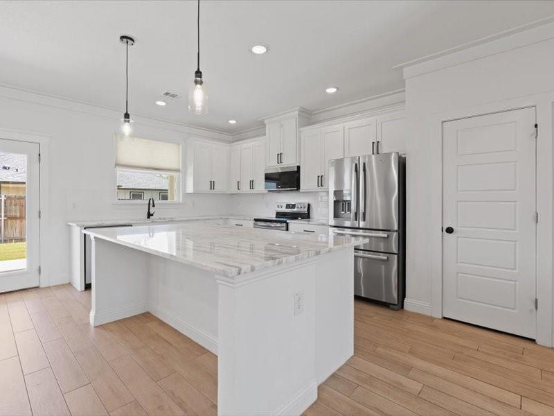 Canyon Creek III - Residential