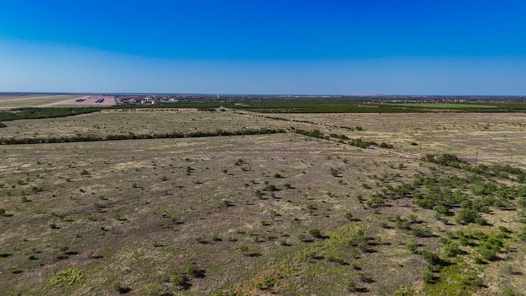 A0236 - Land
