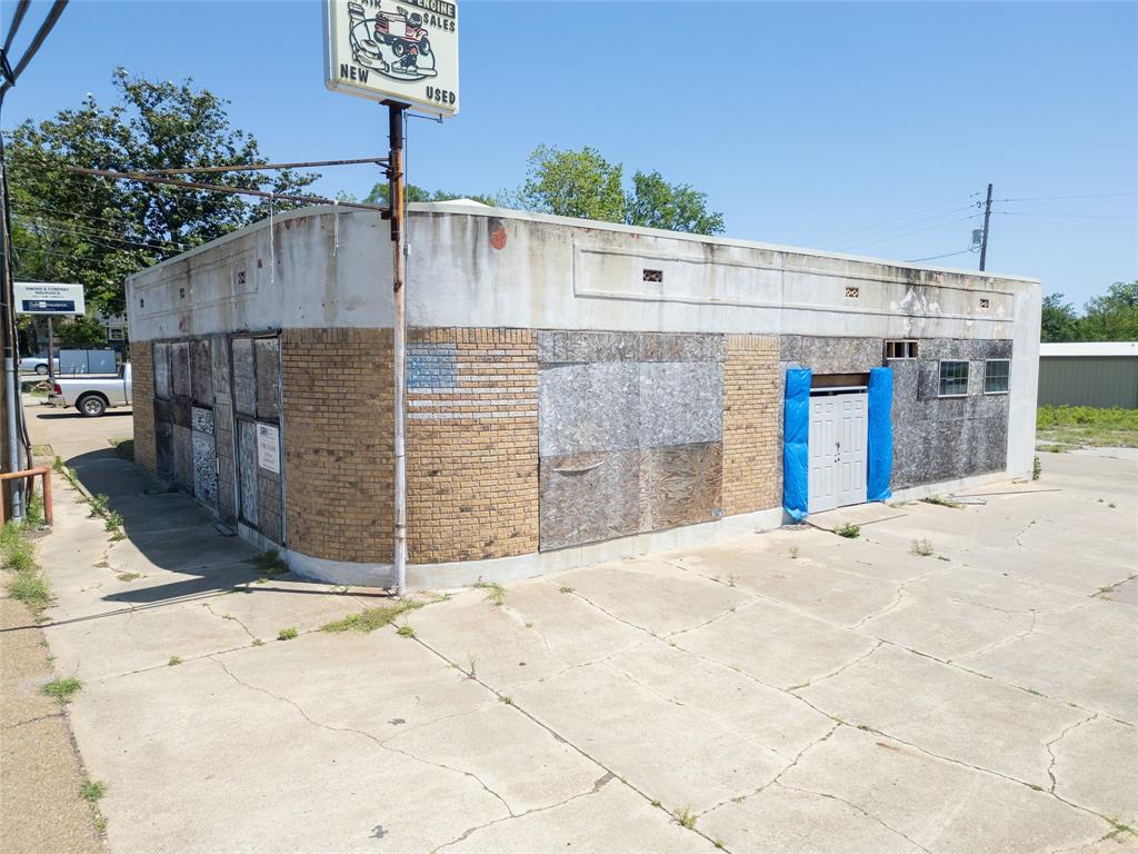 5305 - Commercial Sale