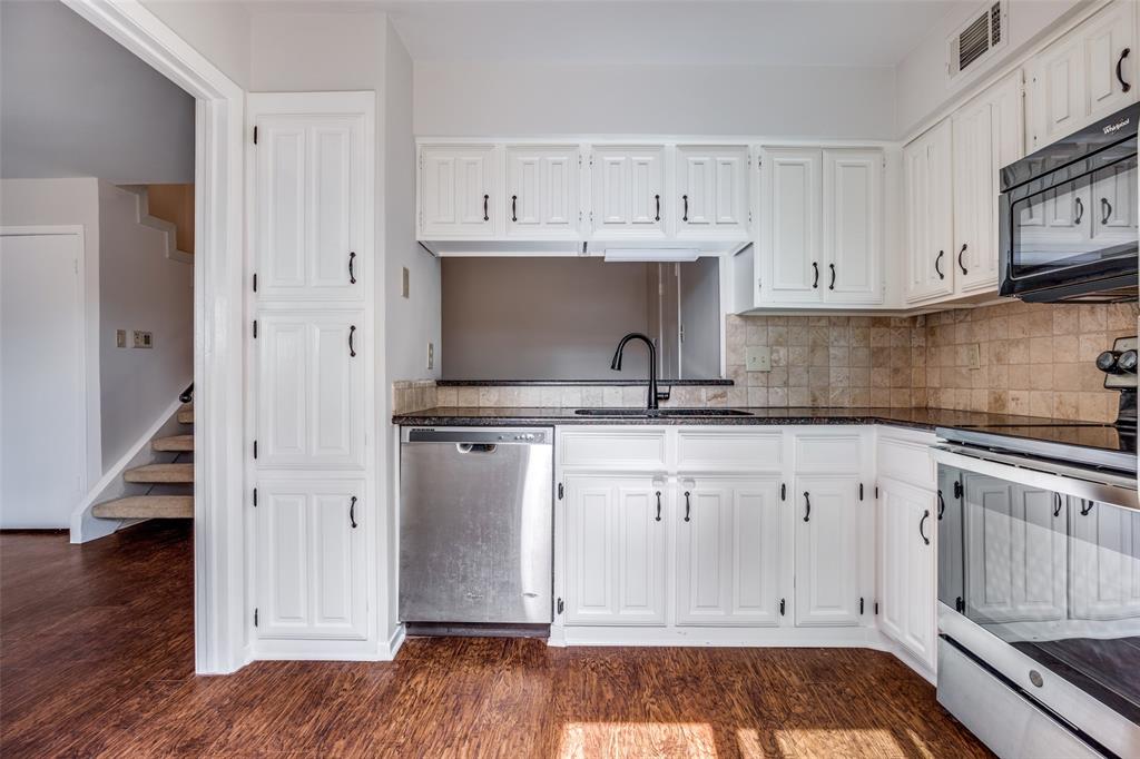 Richardson Crossing Condo - Residential