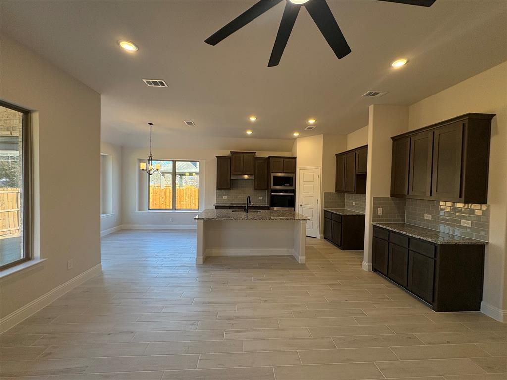 Regatta Oaks Ph I - Residential