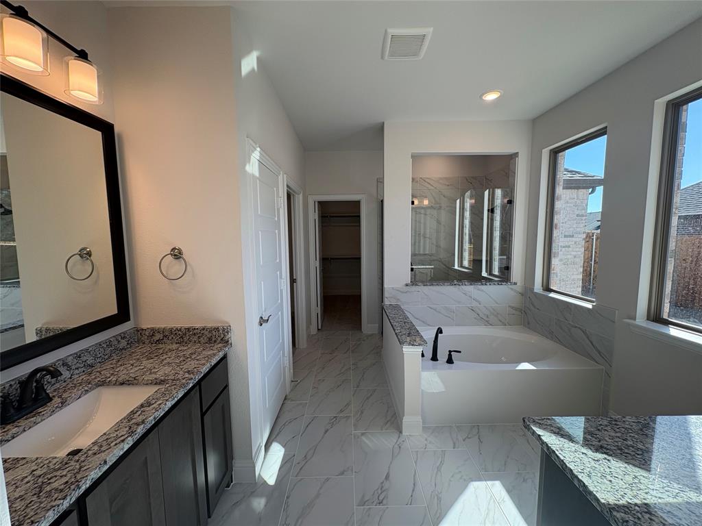 Regatta Oaks Ph I - Residential