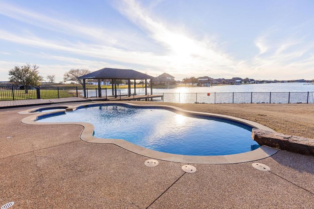 Princeton Lakes - Residential