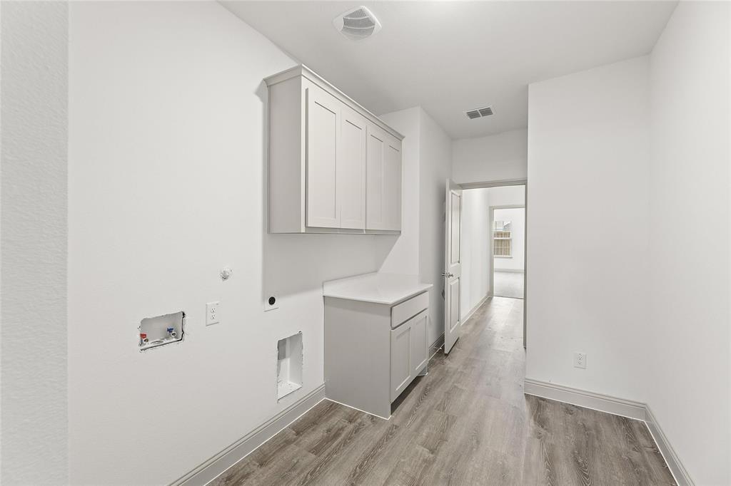 Lakepointe - Residential