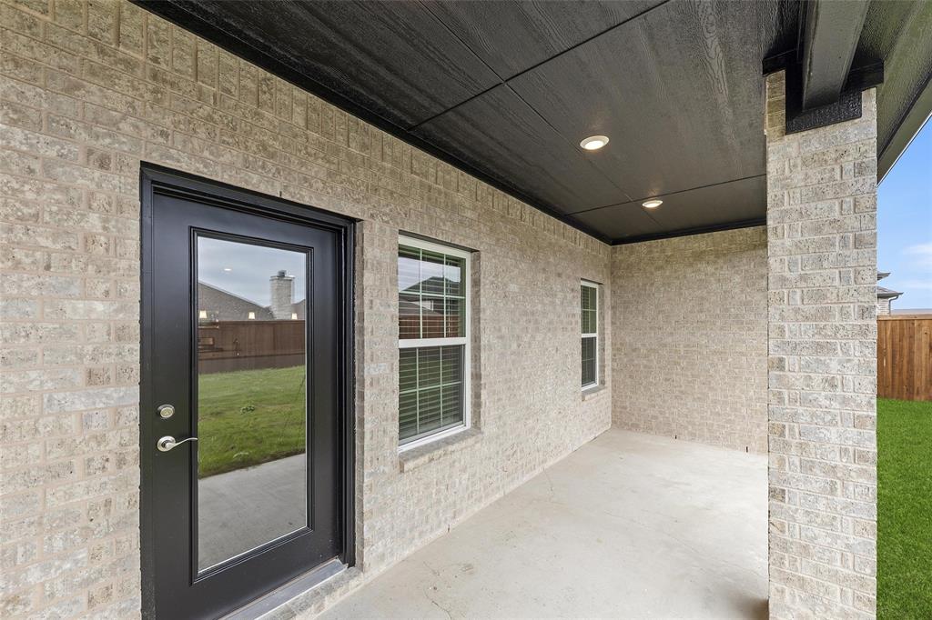 Lakepointe - Residential