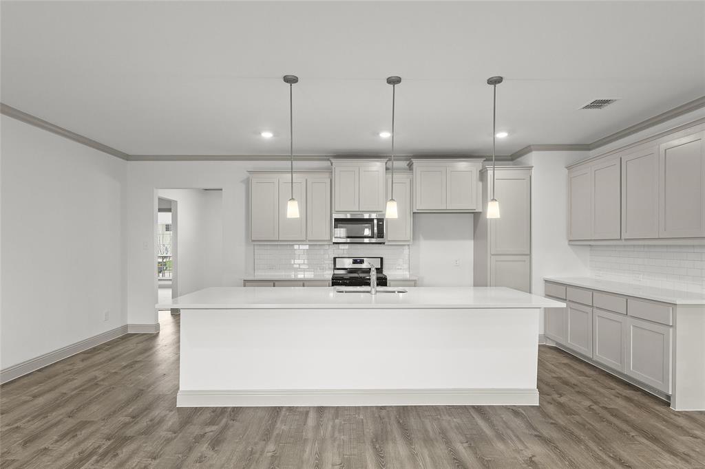 Lakepointe - Residential